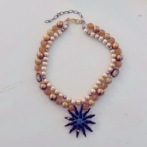 Beautiful vintage necklace